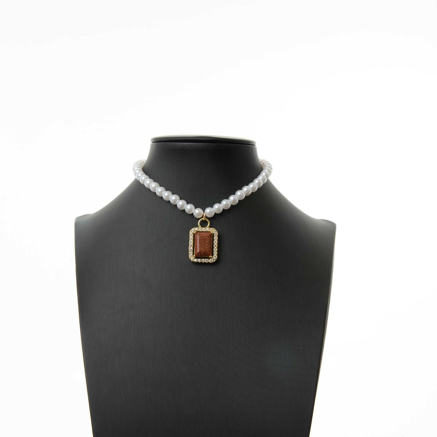 Gem Charm Pet Pearl Necklace